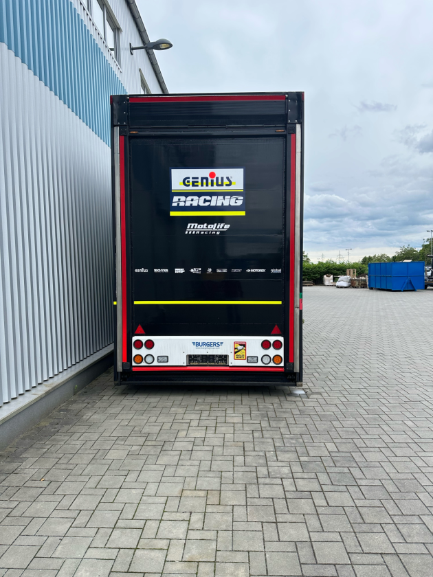 Mercedes-Benz Actros + Burgers Motorsport Transporter – Complete Race Transporter - Image 9