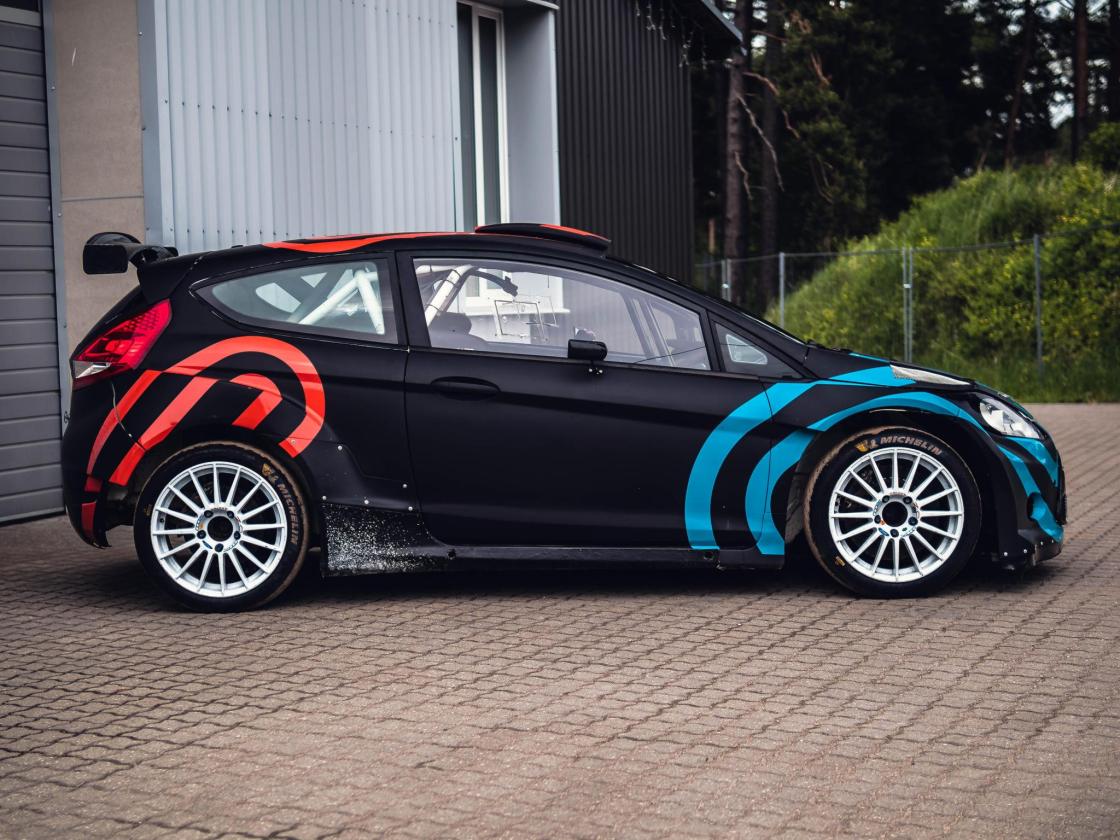 Ford Fiesta S2000 - Image 4