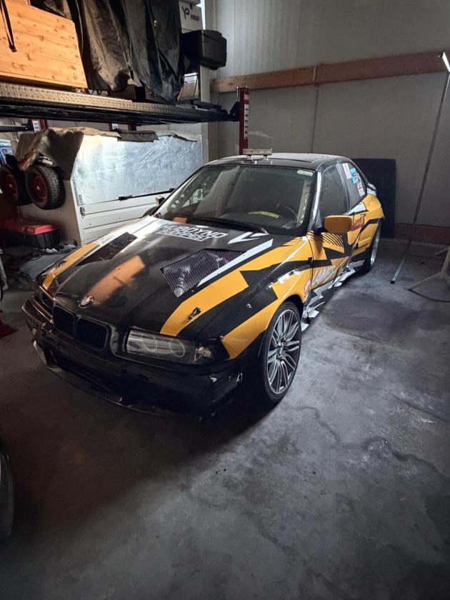 BMW e36 - Image 1