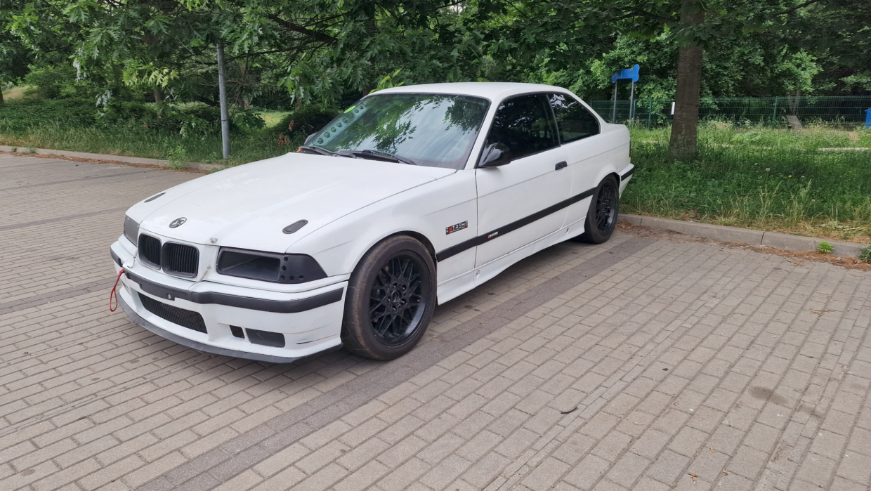 BMW 318is CUP - Image 4