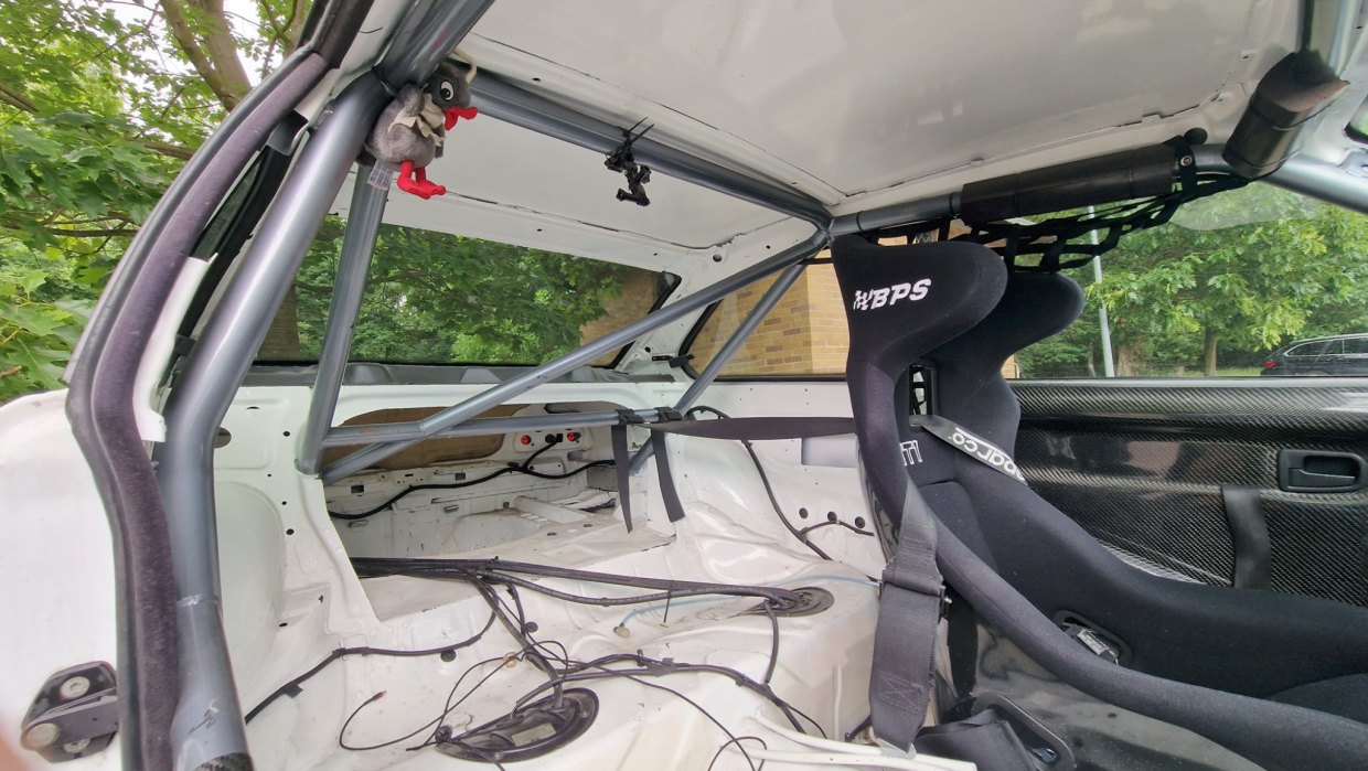BMW 318is CUP - Image 9
