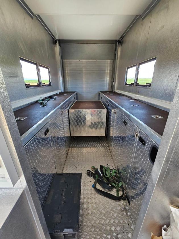 Závodní přepravní přívěs FLIEGL od společnosti LEHEL Coachbuilder - Image 10