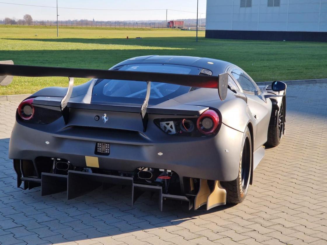 Ferrari 488 GT3 EVO #462 - Image 5