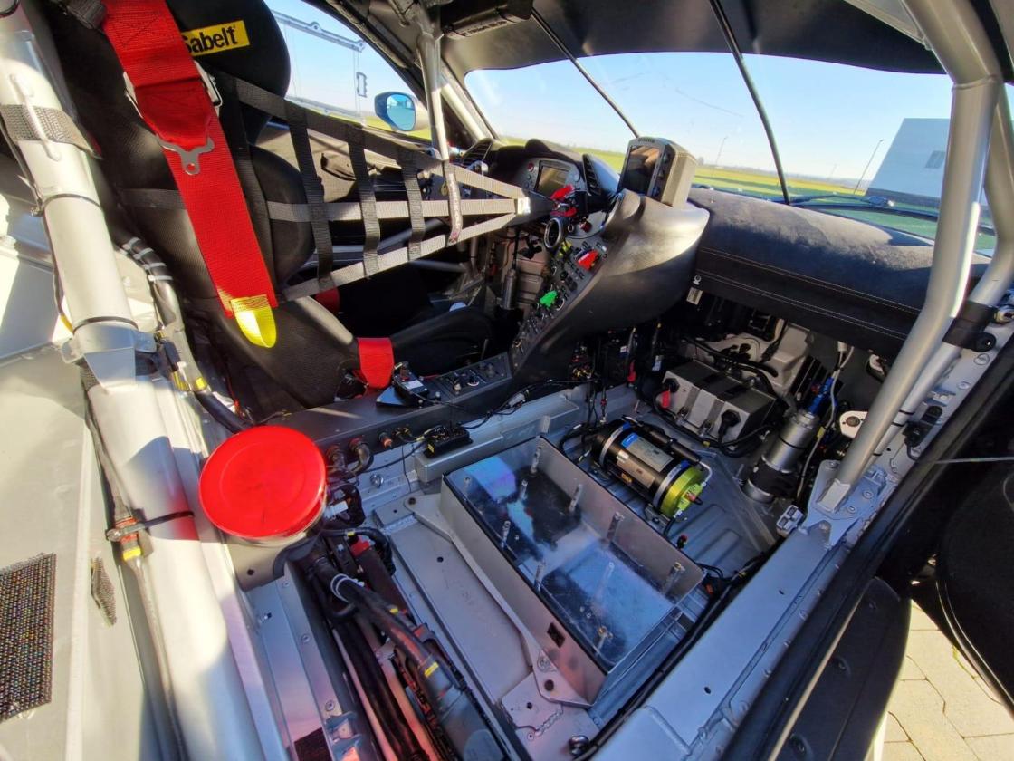 Ferrari 488 GT3 EVO #462 - Image 9