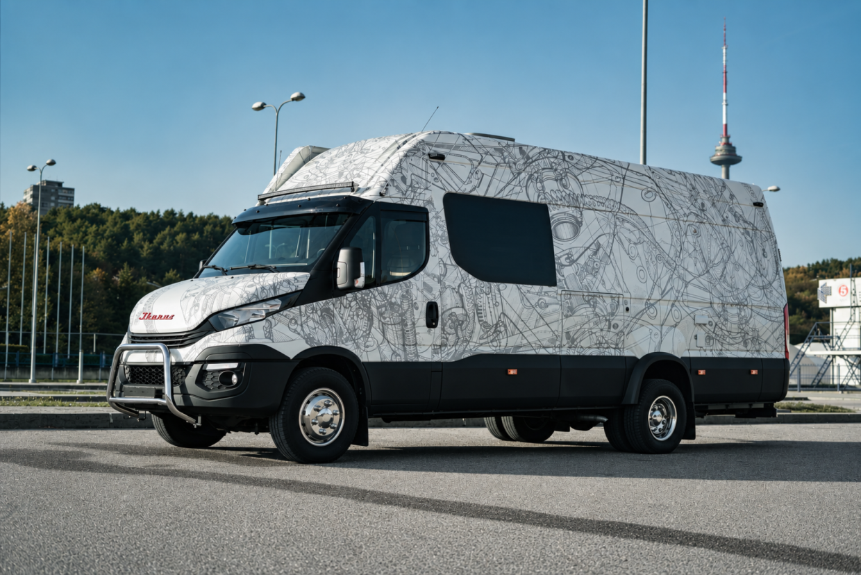 Iveco 70C18 7,5 ton servicebil för motorsport - Bild 2