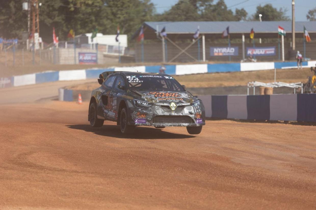 Renault Megane RS RX Prodrive Supercar - Image 2
