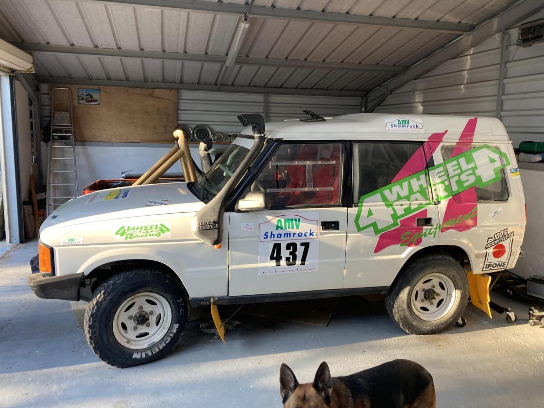 Land Rover Discovery V8 3.9 L - Image 2