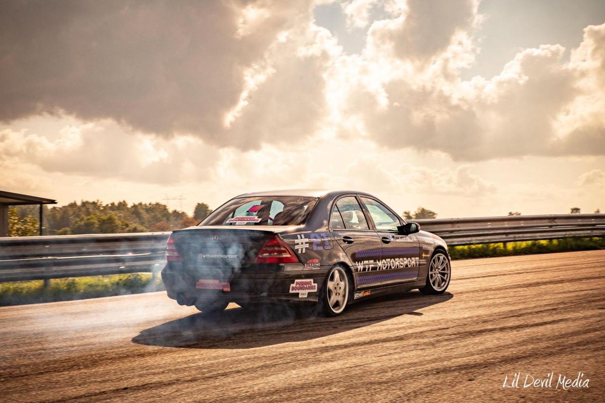 MB C500 W203 - V8 DRIFT build - Image 2