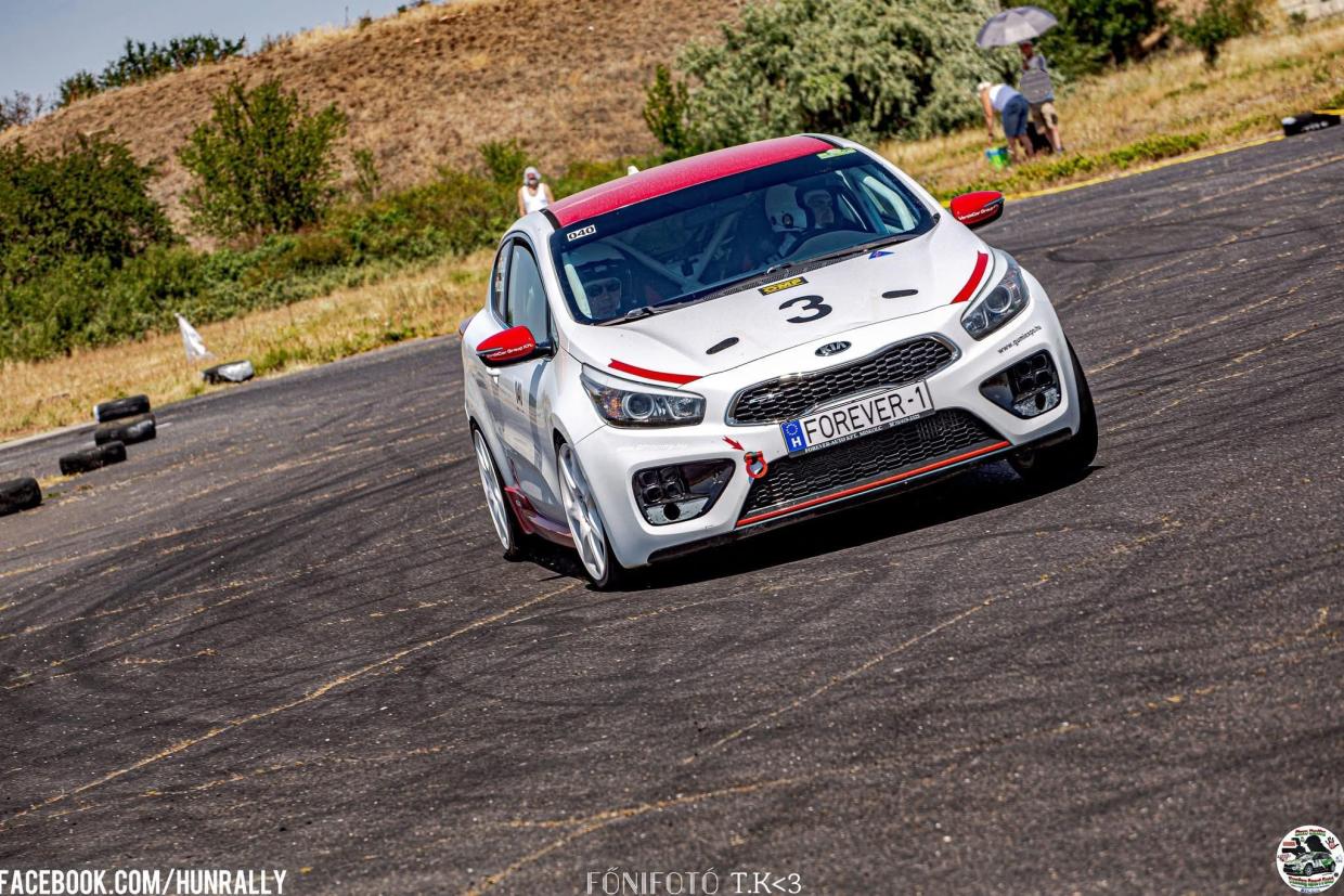 Kia Proceed GT 1.6 Turbó - Image 5