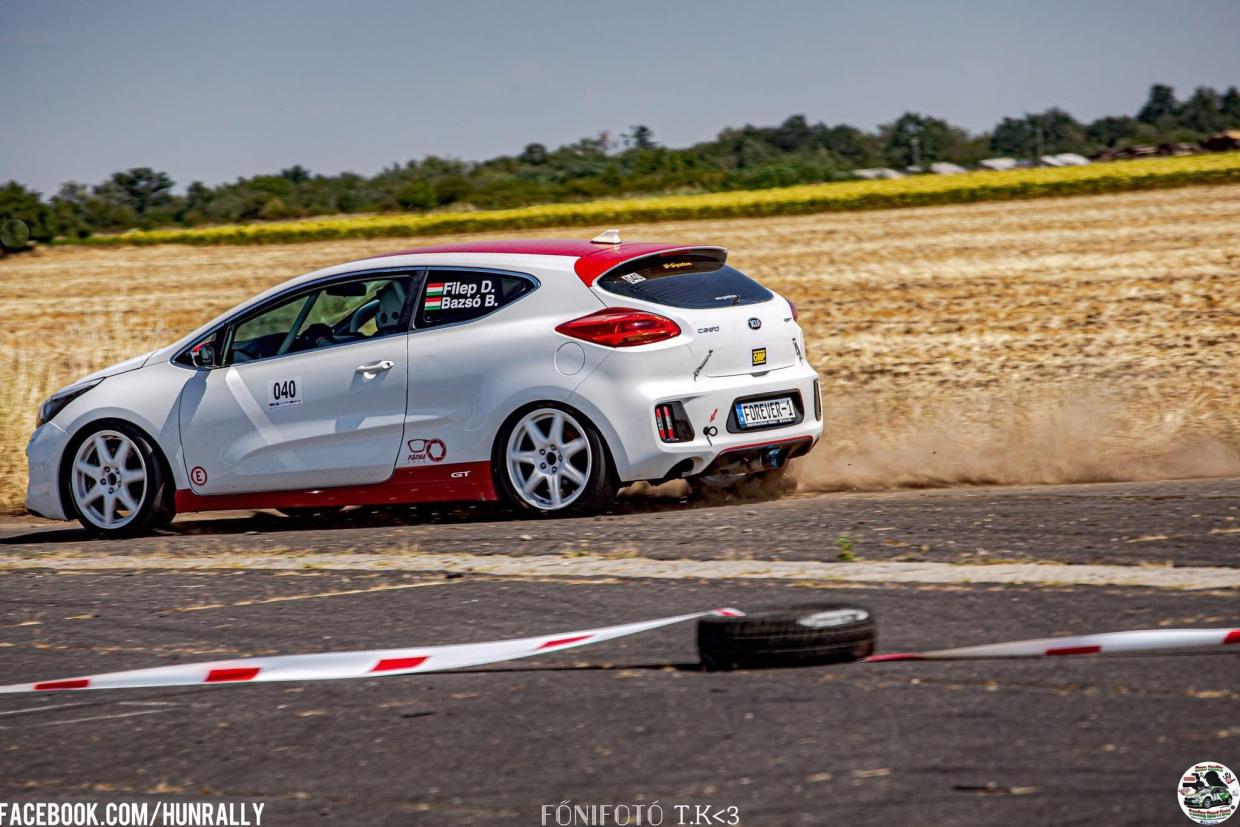 Kia Proceed GT 1.6 Turbó - Image 6