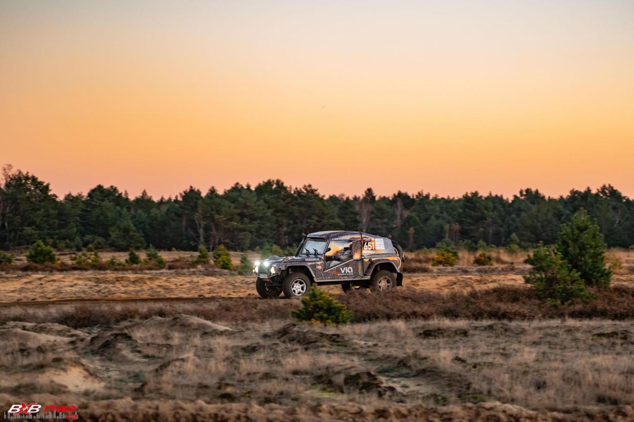 Mercedes G Tomcat Bowler King Suspension - Cross Country Baja Rally - Rent and buy - Image 2