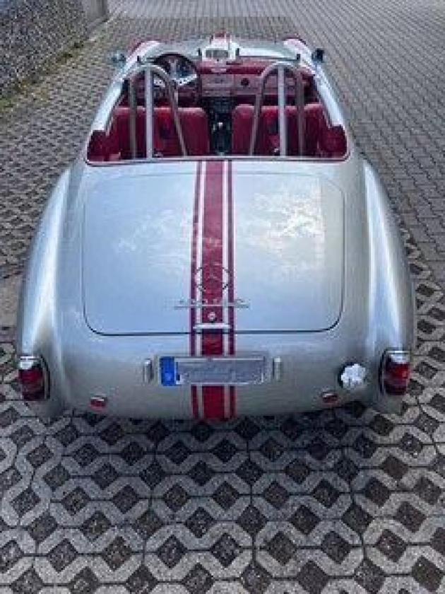 Mercedes 190SLR - Image 2