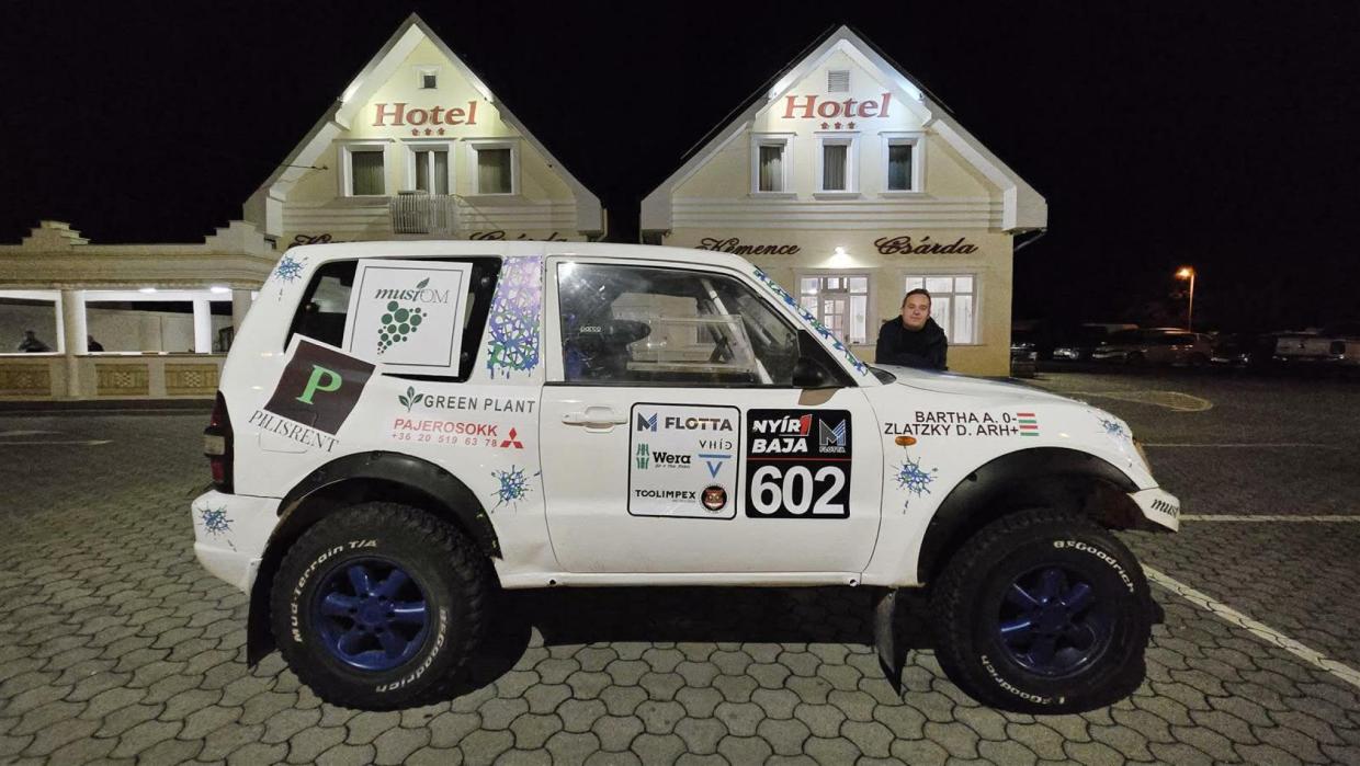 Mitsubishi Pajero 2002