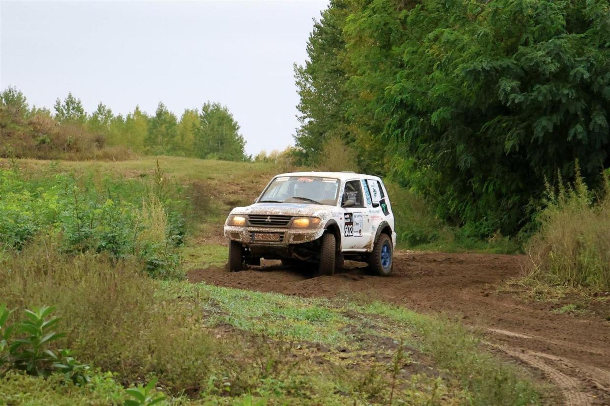 Mitsubishi Pajero 2002 - Image 8
