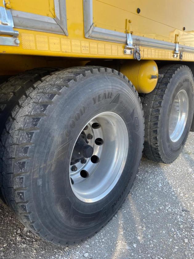 Scania R730 6X4 Dakar service truck - Image 2