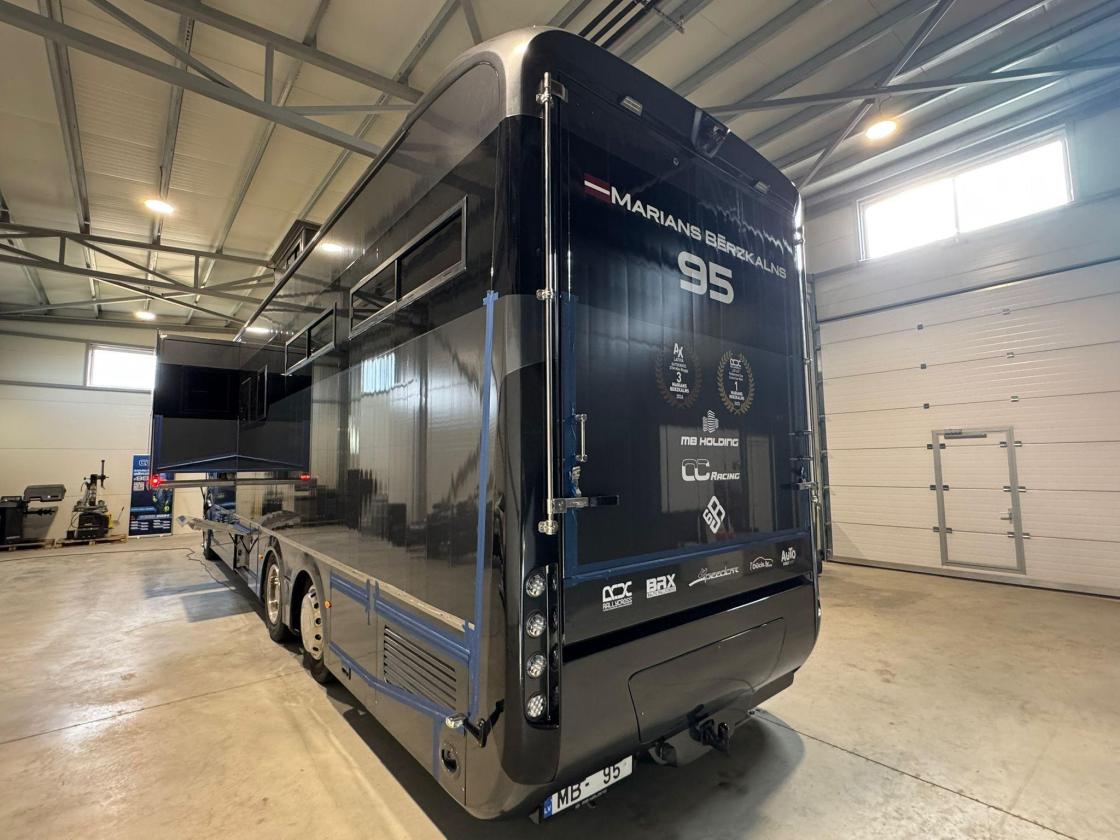 Mercedes Benz Actros - Image 3