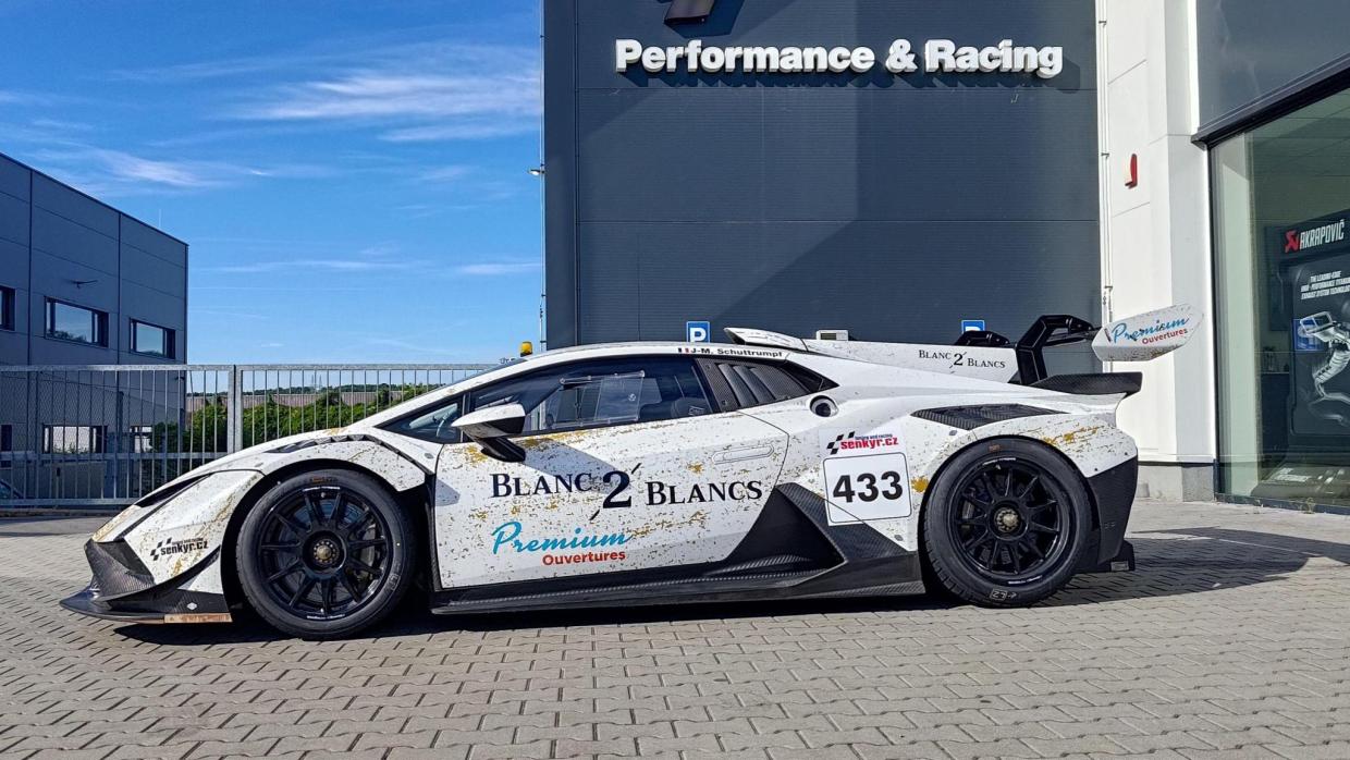 Lamborghini Huracán Super Trofeo EVO2
