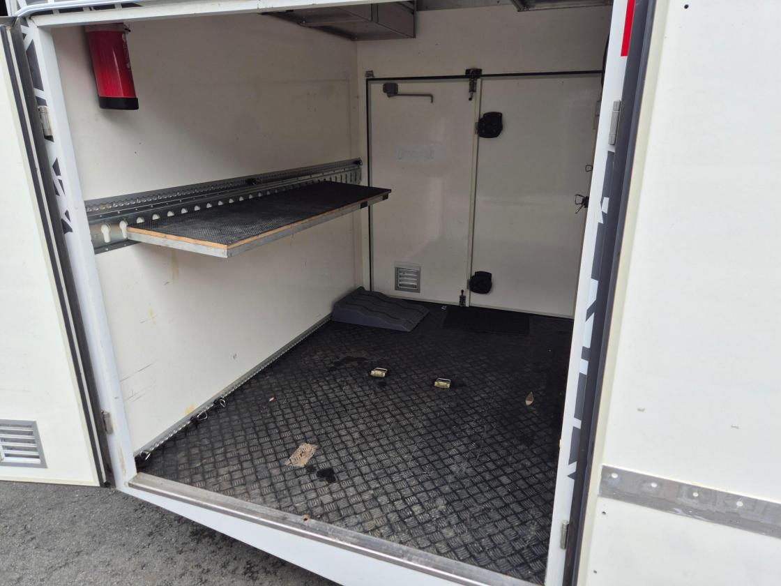 Renault Master Motorhome - Image 5