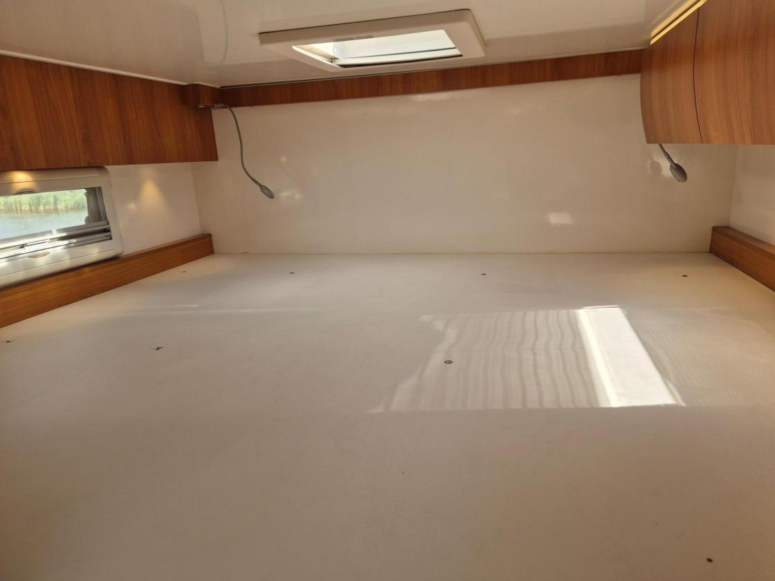 Renault Master Motorhome - Image 10