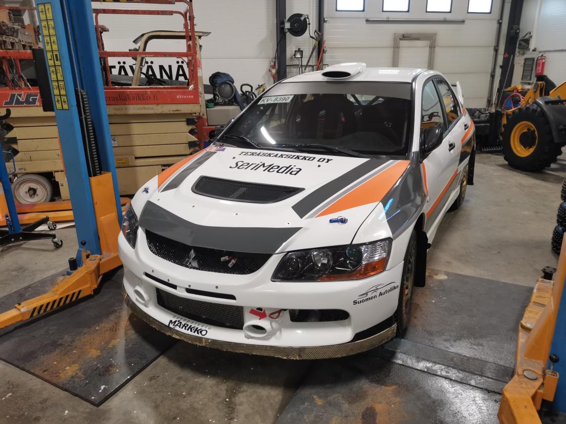 Mitsubishi Lancer Evo 9 RS - Image 2