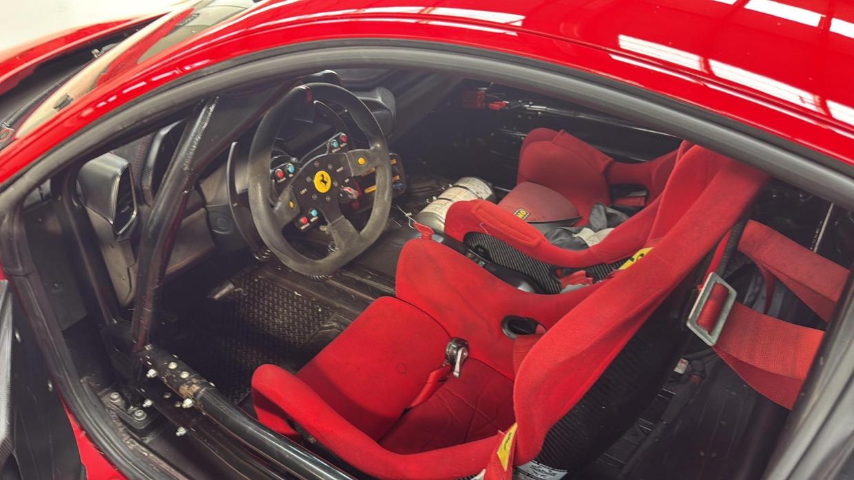 Ferrari 458 Challenge evo 2011 - Image 10