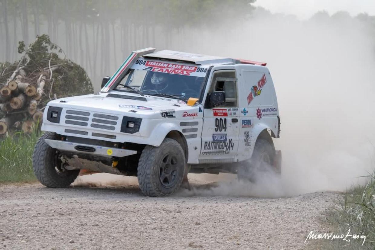 Mitsubishi Pajero Proto BMW - Image 3