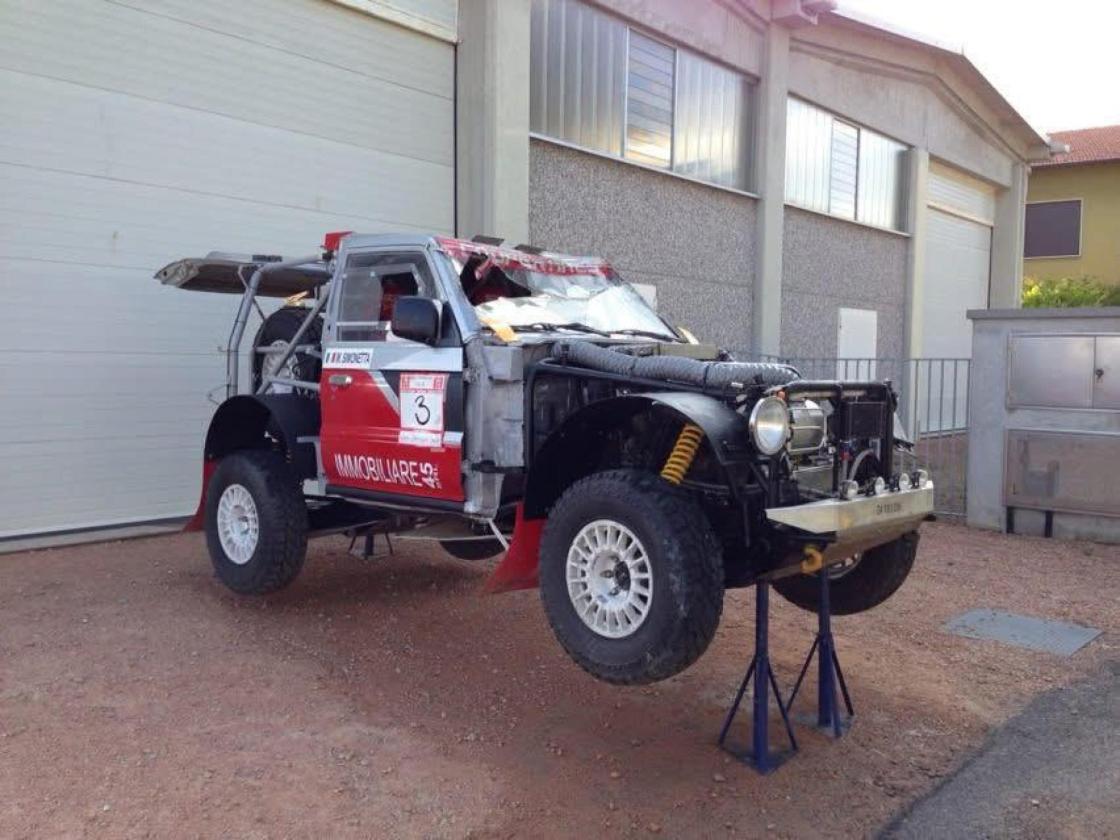 Mitsubishi Pajero Proto BMW - Image 4