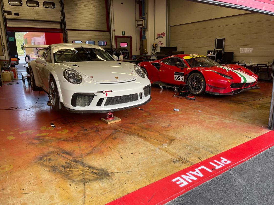2018 Porsche 911 GT3 Cup (991.2) – 4.0L - Image 8