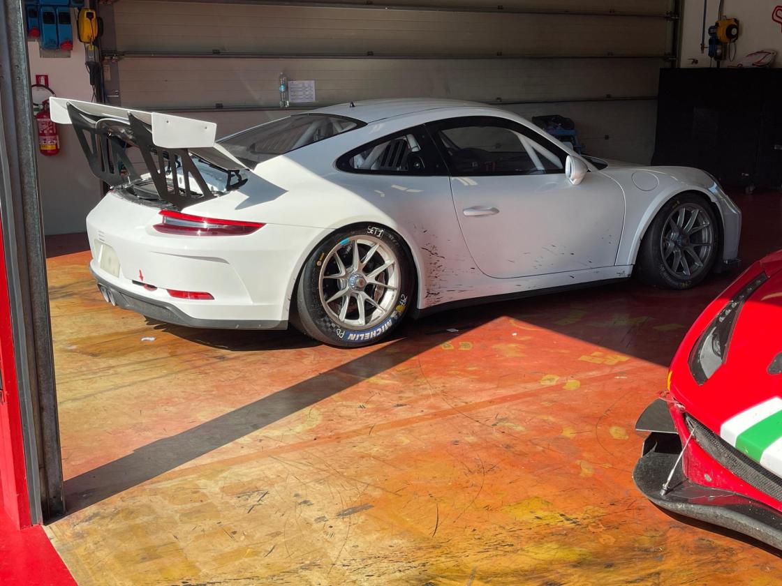 2018 Porsche 911 GT3 Cup (991.2) – 4.0L - Image 10