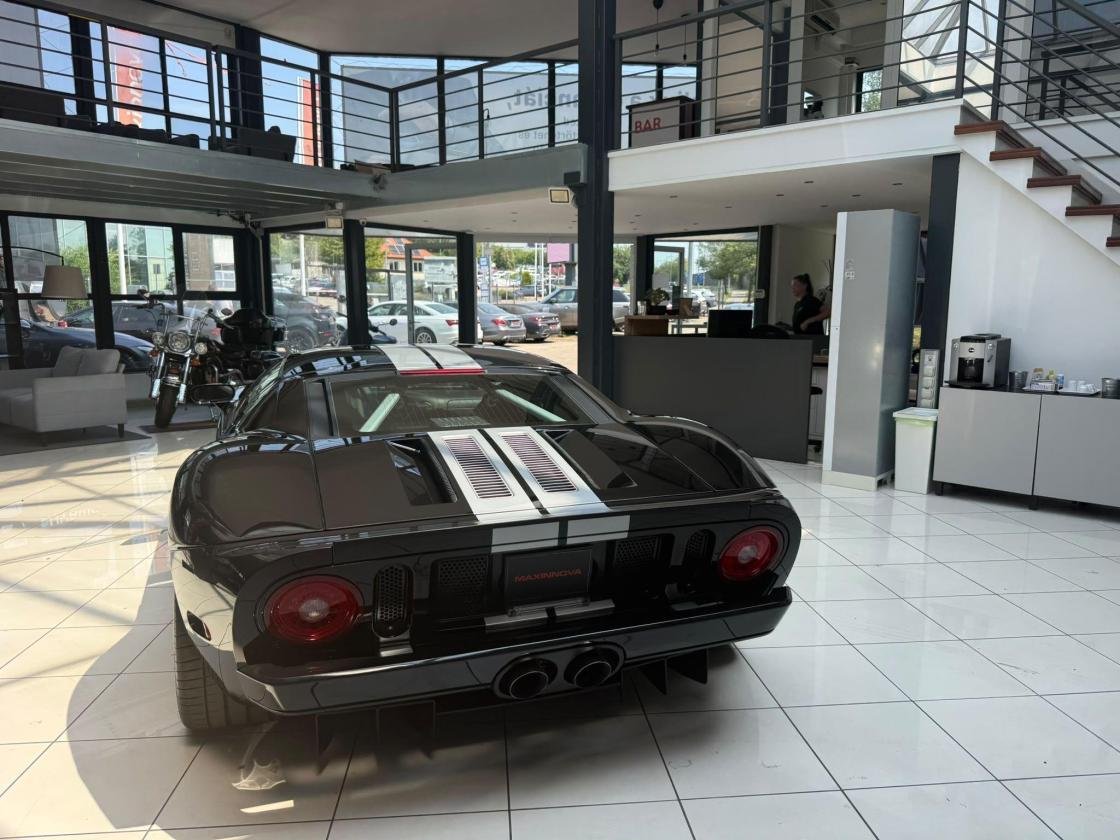 FORD GT - Voiture officielle utilisée dans le film Gran Turismo - Image 4