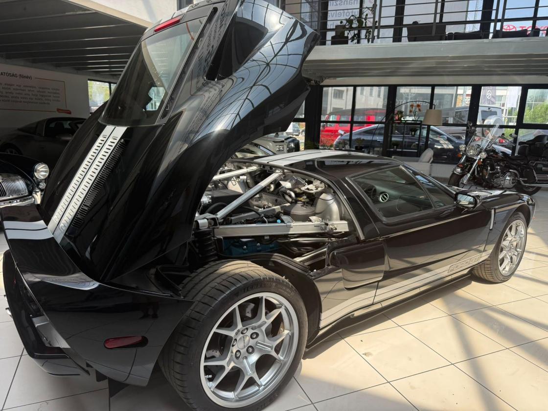FORD GT - Voiture officielle utilisée dans le film Gran Turismo - Image 5