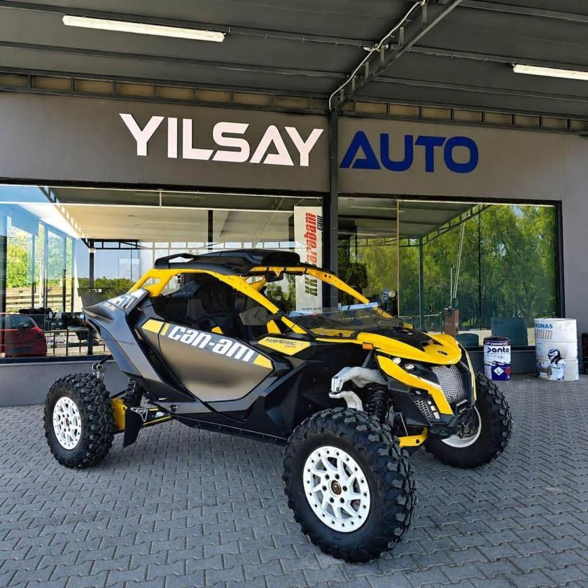 Can-Am Maverick R RS SMART SHOX
