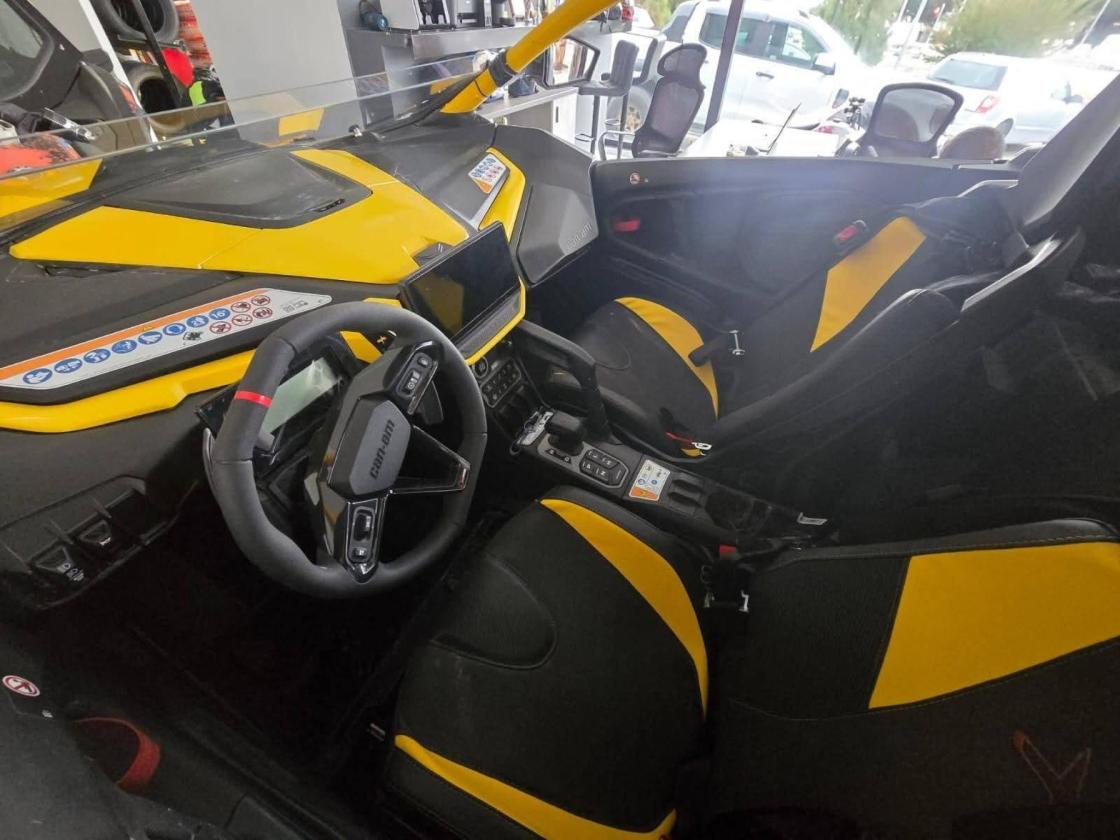 Can-Am Maverick R RS SMART SHOX - Image 4