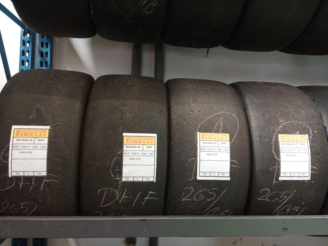 SALE% Full Slicks 18" Pirelli, Yokohama, Michelin | Used - Vaizdas 5
