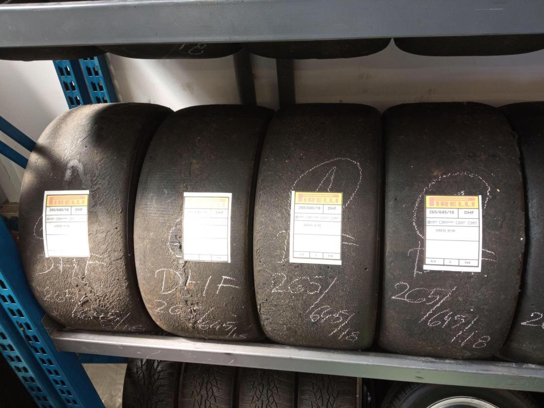 SALE% Full Slicks 18" Pirelli, Yokohama, Michelin | Used - Vaizdas 6