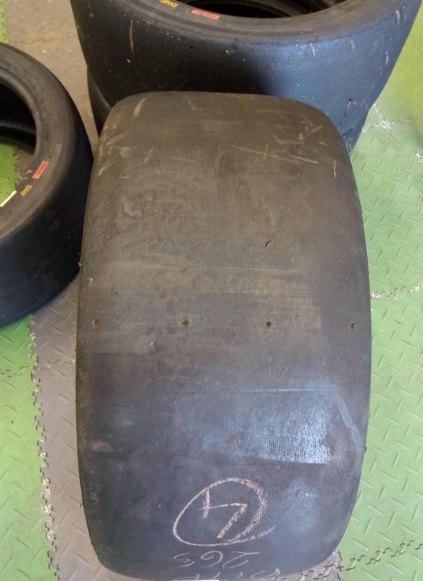 SALE% Full Slicks 18" Pirelli, Yokohama, Michelin | Used - Vaizdas 9