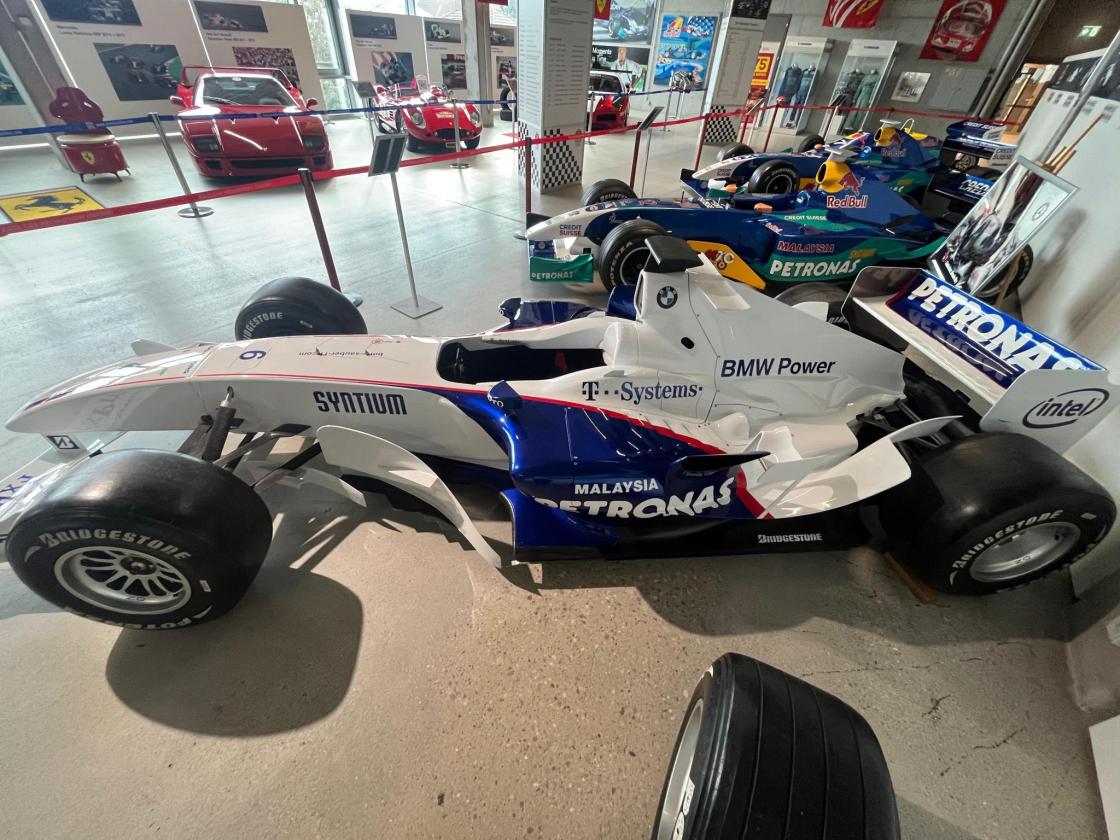 2008 BMW Sauber F1 Showcar - Kuva 2