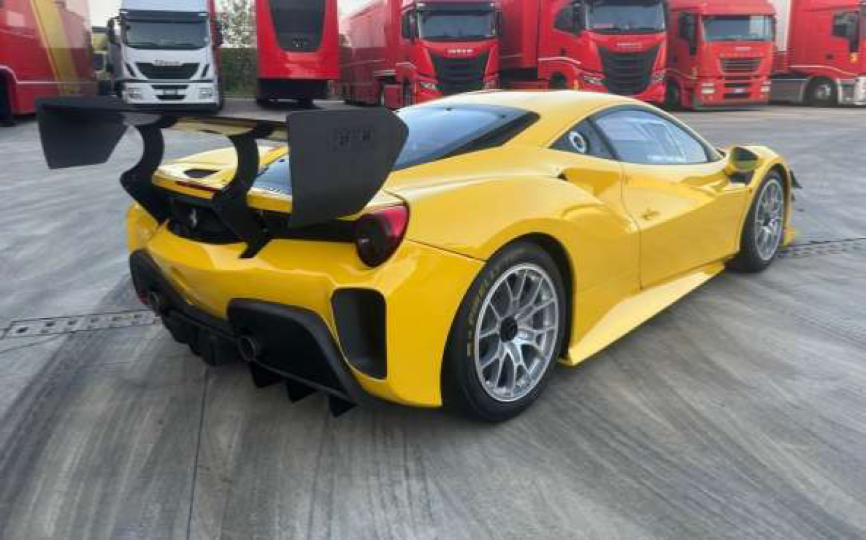 Ferrari 488 Challenge Evo