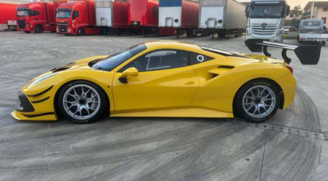 Ferrari 488 Challenge Evo - Vaizdas 3