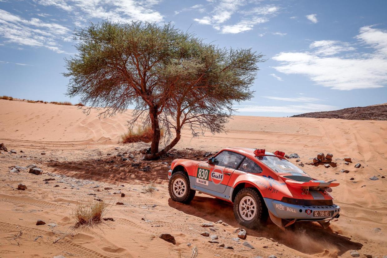 PORSCHE 964 DKR rally raid classic