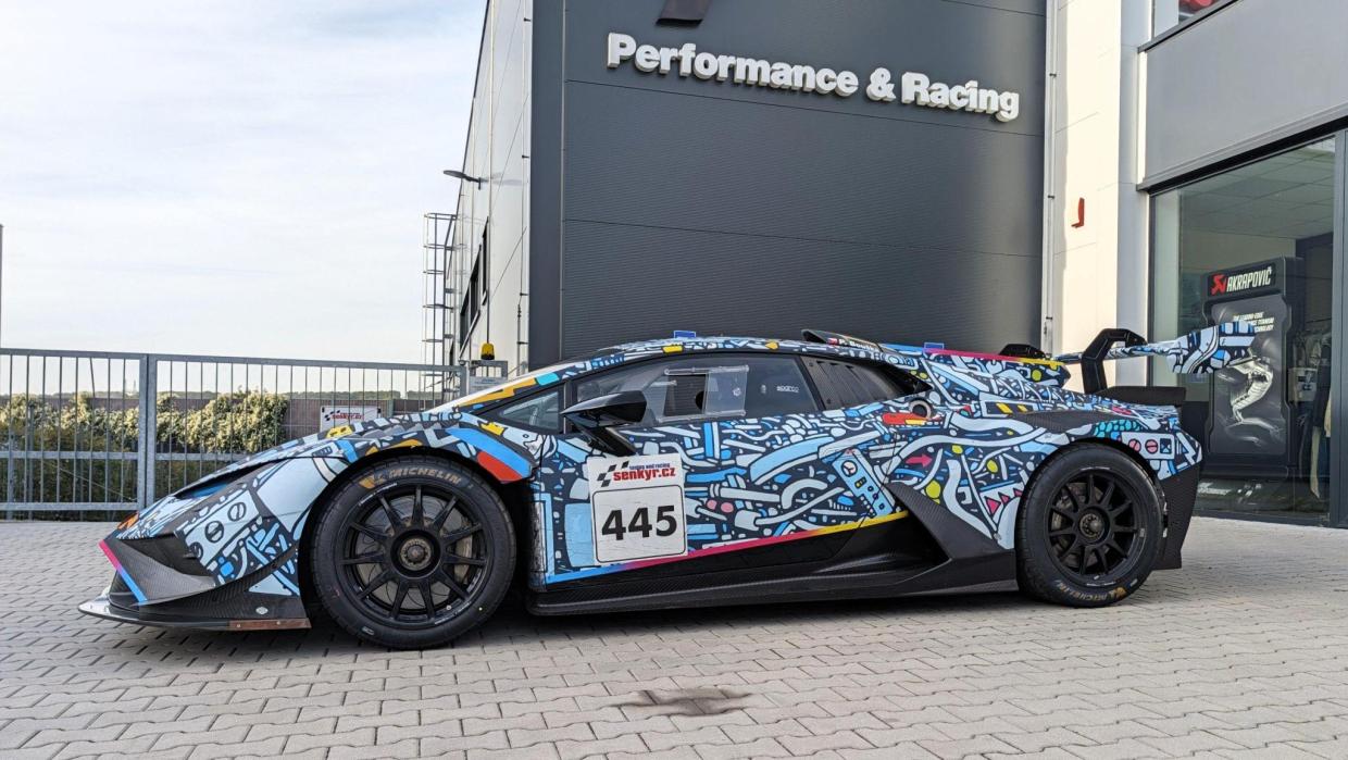 Lamborghini Huracán Super Trofeo EVO2 - Image 2