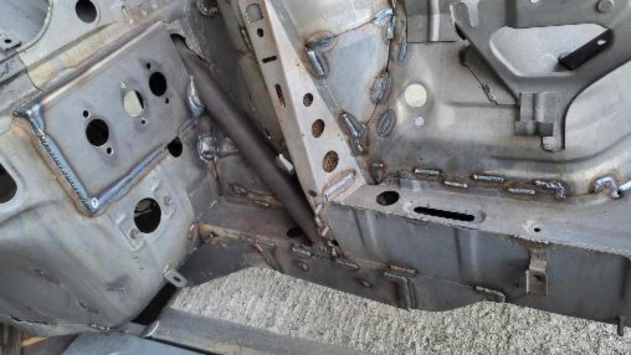 Chassis BMW M3 E30 Gr. A - Image 6