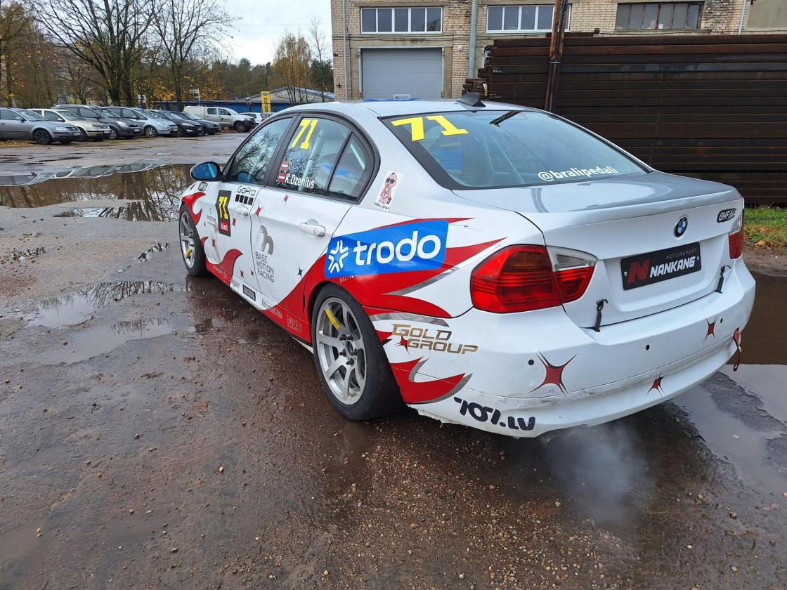 BMW 325 CUP - Image 4