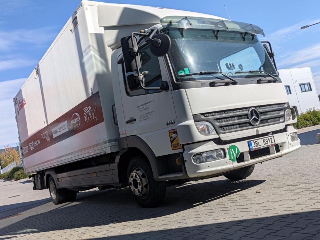 Mercedes-Benz Atego 818
