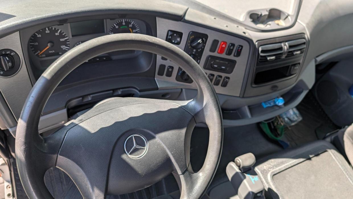 Mercedes-Benz Atego 818 - Image 7
