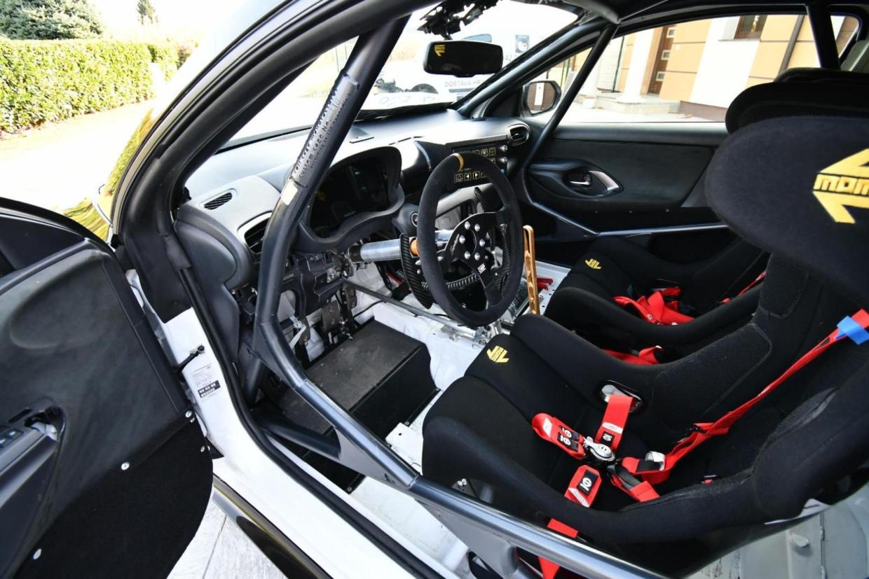 TOYOTA YARIS GR-FULLY RACE BUILT - Image 5