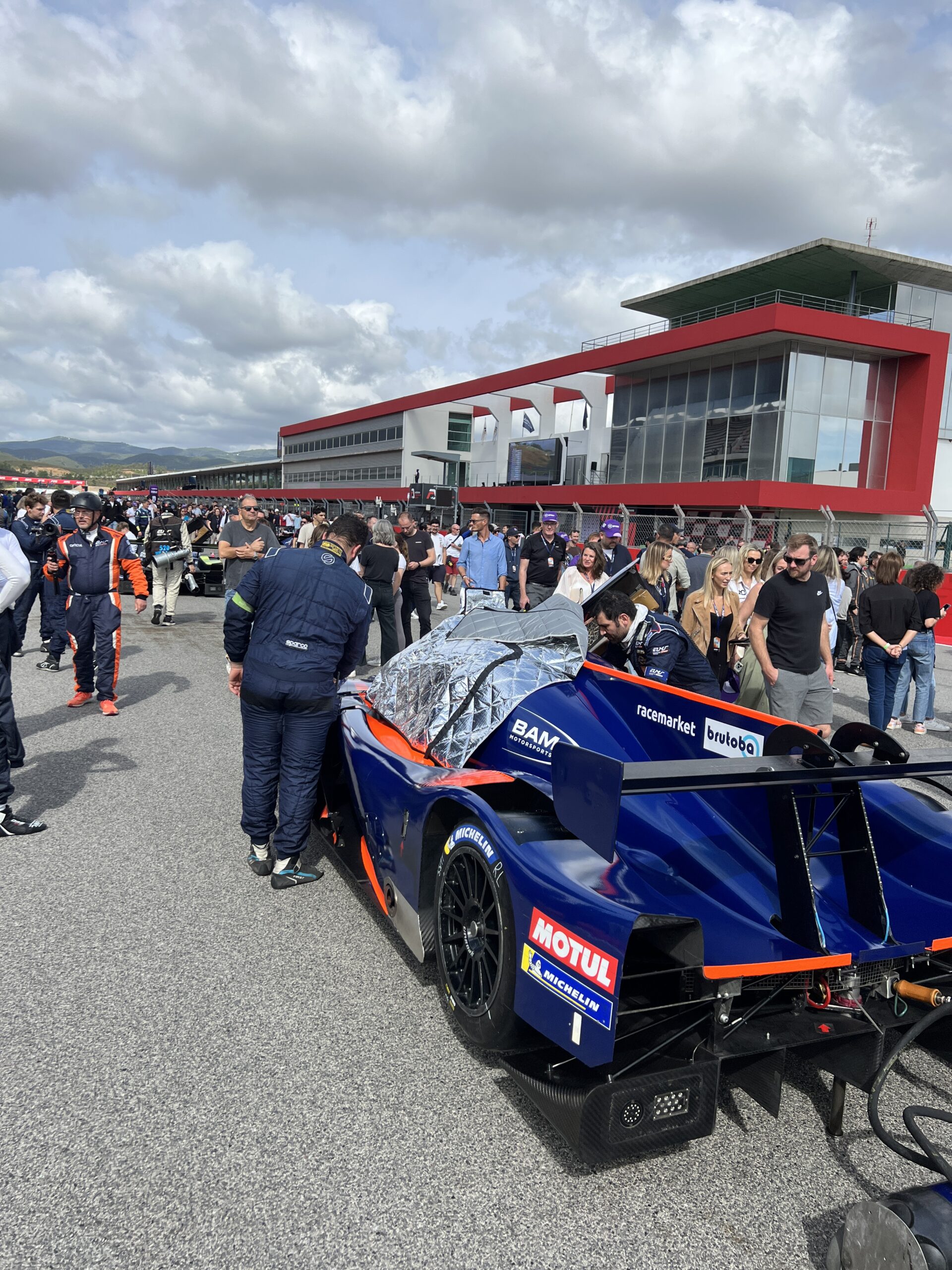 elms portimao racemarket car